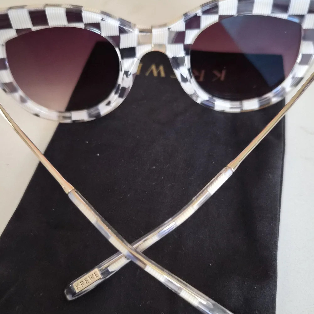 Krewe Laveau Nylon Gingham Women's Sunglasses - Picture 4 of 10
